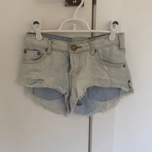 One teaspoon shorts size 22